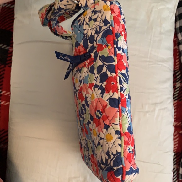 Vera Bradley Crossbody - Picture 9 of 10